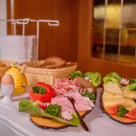 Apartamento Dreibettzimmer Mit Dusche Und Wc